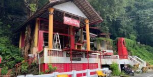 Pho Ta Toh Sae Shrine