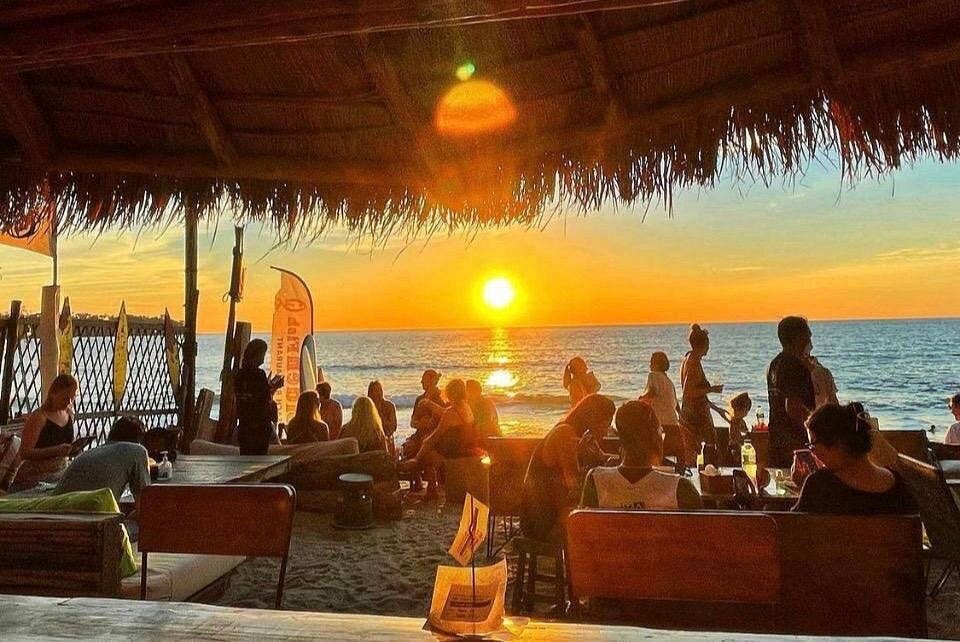 The Wave Beach Bar & Surfing